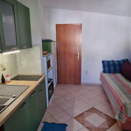 Ivan Apartment *