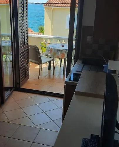 Ivan Apartman *
